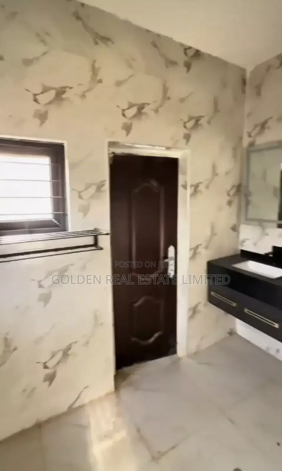 5bdrm Duplex in Idu Industrial for sale in Idu Industrial