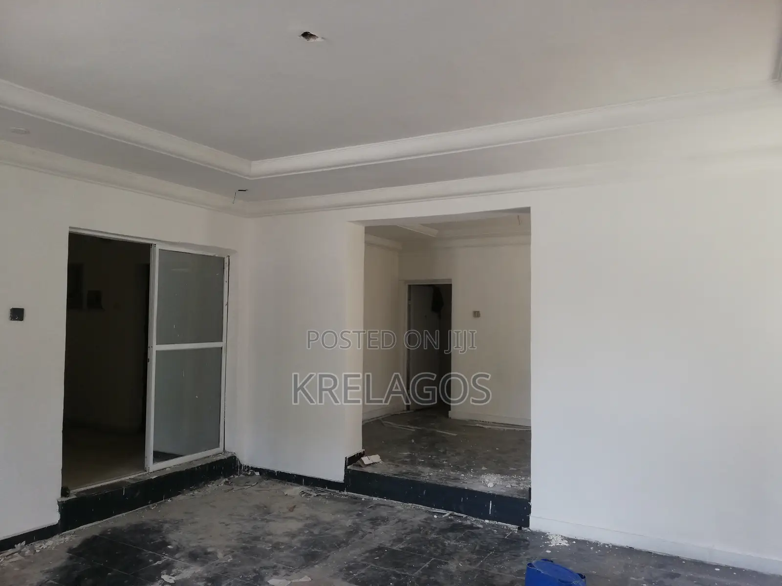 5bdrm Duplex in Chevron for sale in Chevron