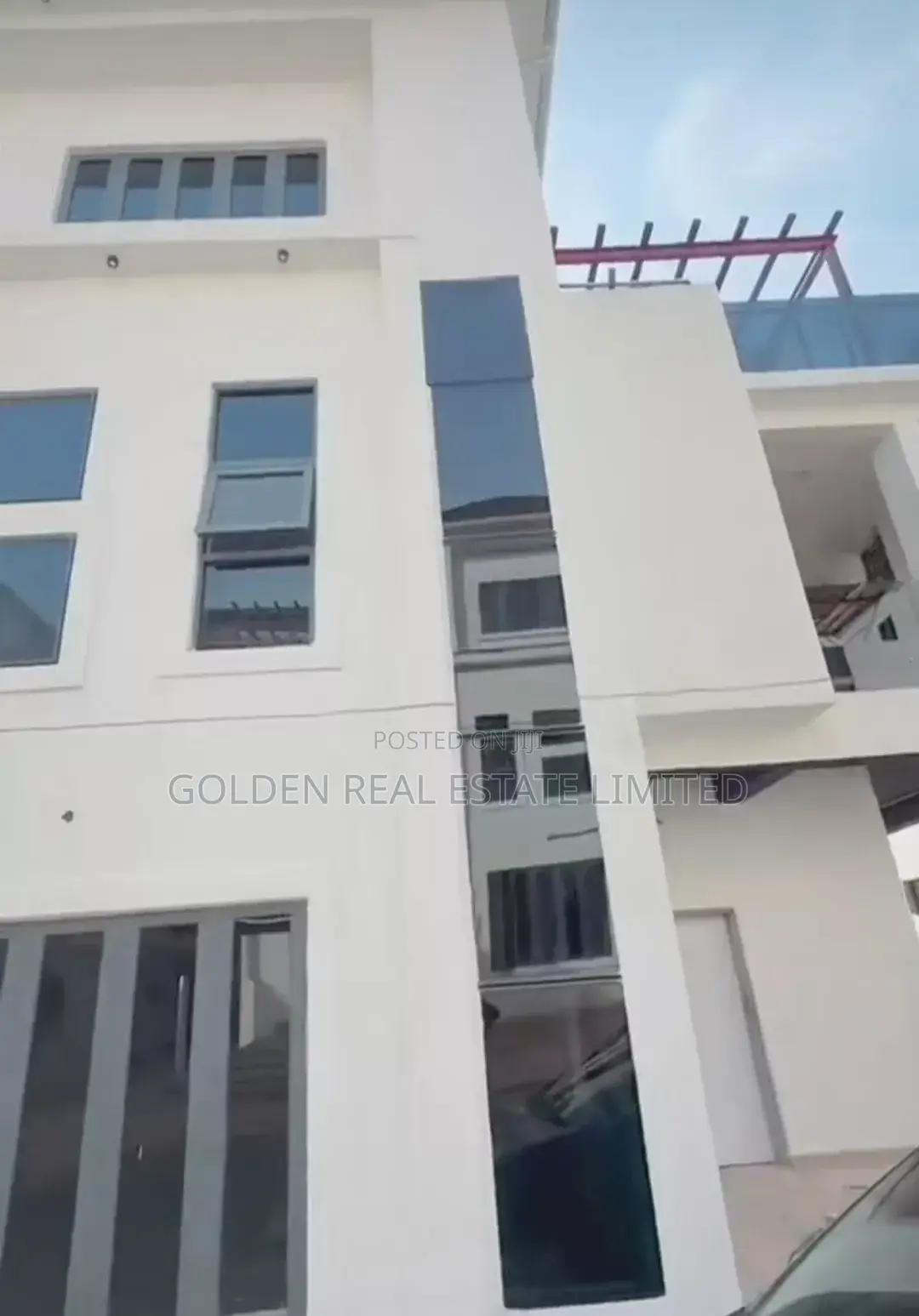 5bdrm Duplex in Central Business District for sale in Central Business District
