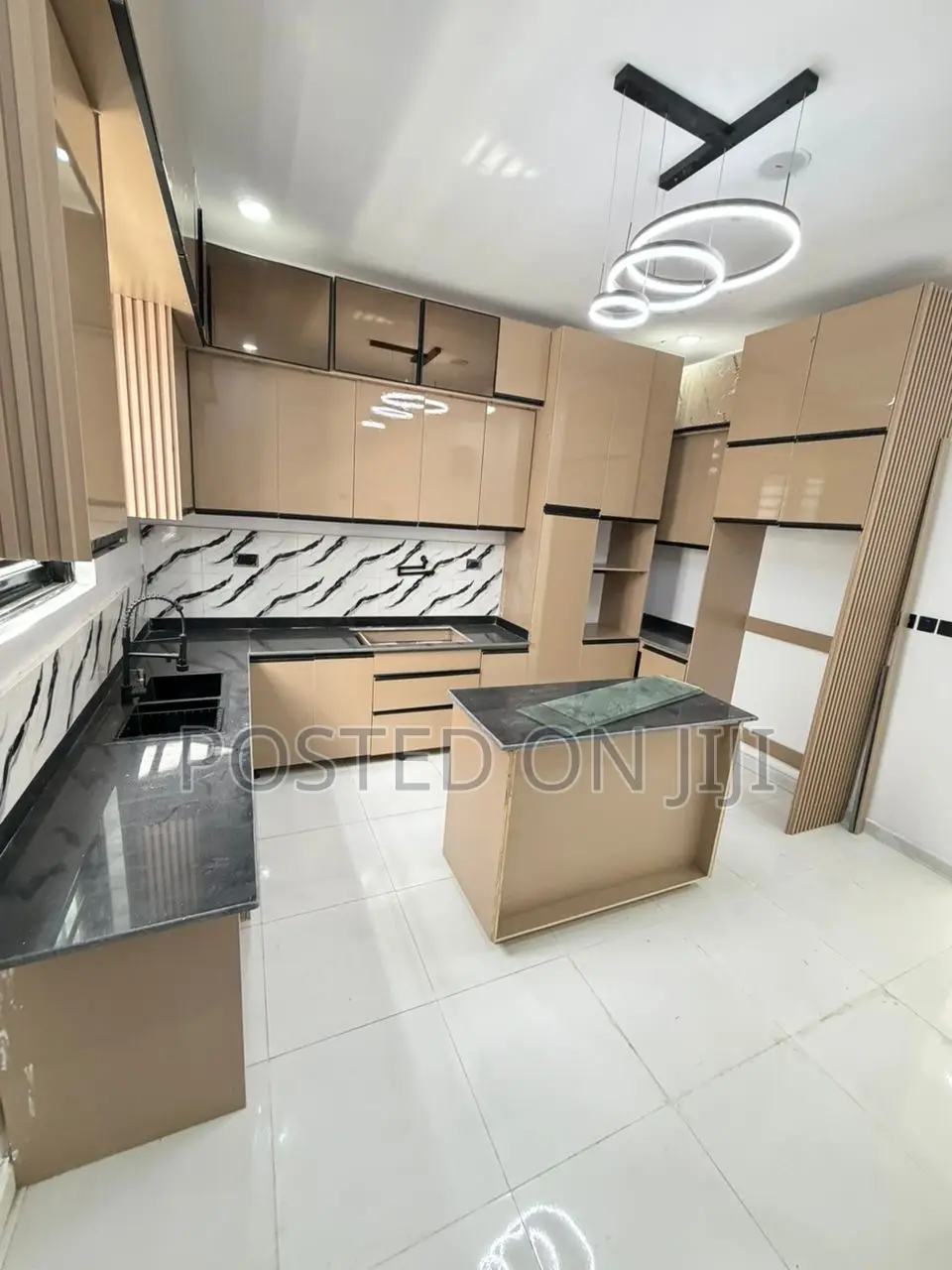 4bdrm House in Scheme 11, Lekki Phase 2 for sale in Lekki Phase 2