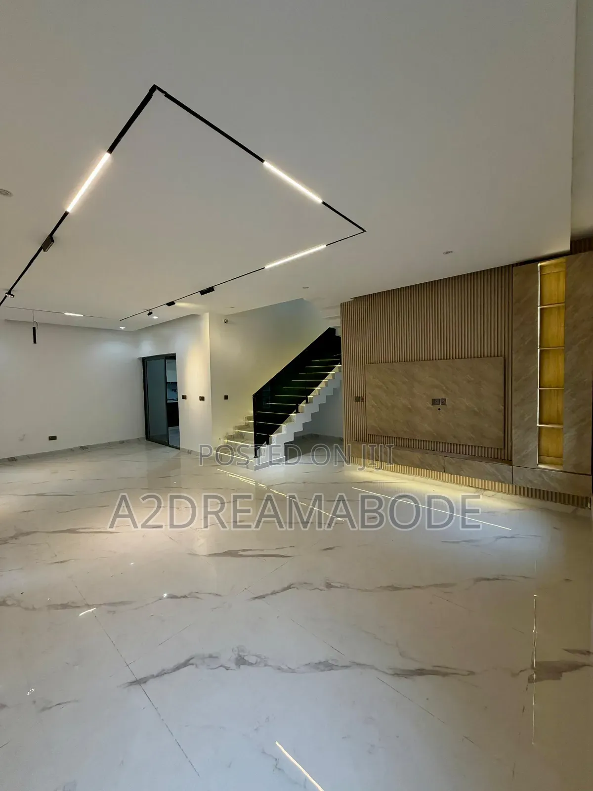 5bdrm Duplex in Magodo Phase 1 for sale in GRA Phase 1