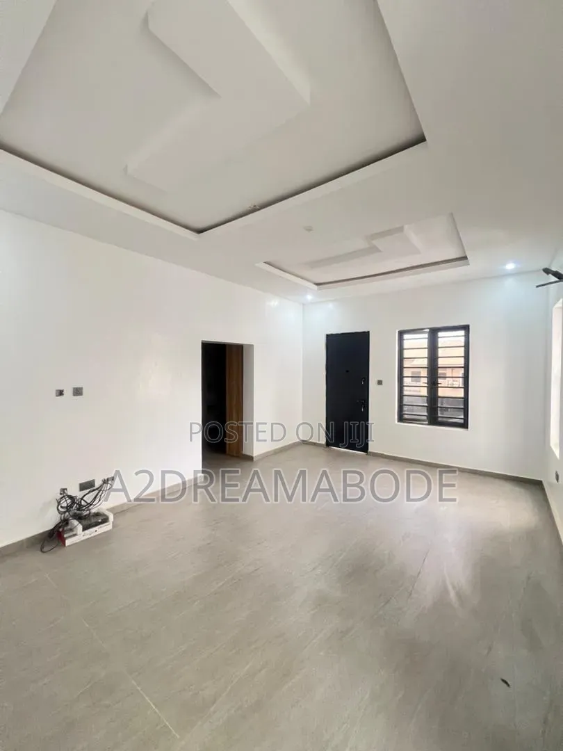 5bdrm Duplex in Magodo Phase 2 Gra for sale in GRA Phase 2 Shangisha