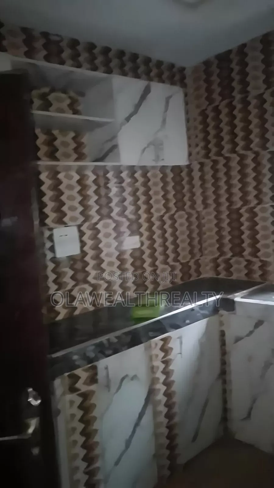 3bdrm Apartment in Peace Estate, Akala Express for rent in Akala Express