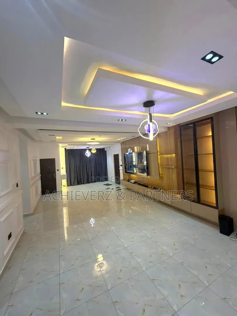 3bdrm Duplex in Jabi for sale in Jabi