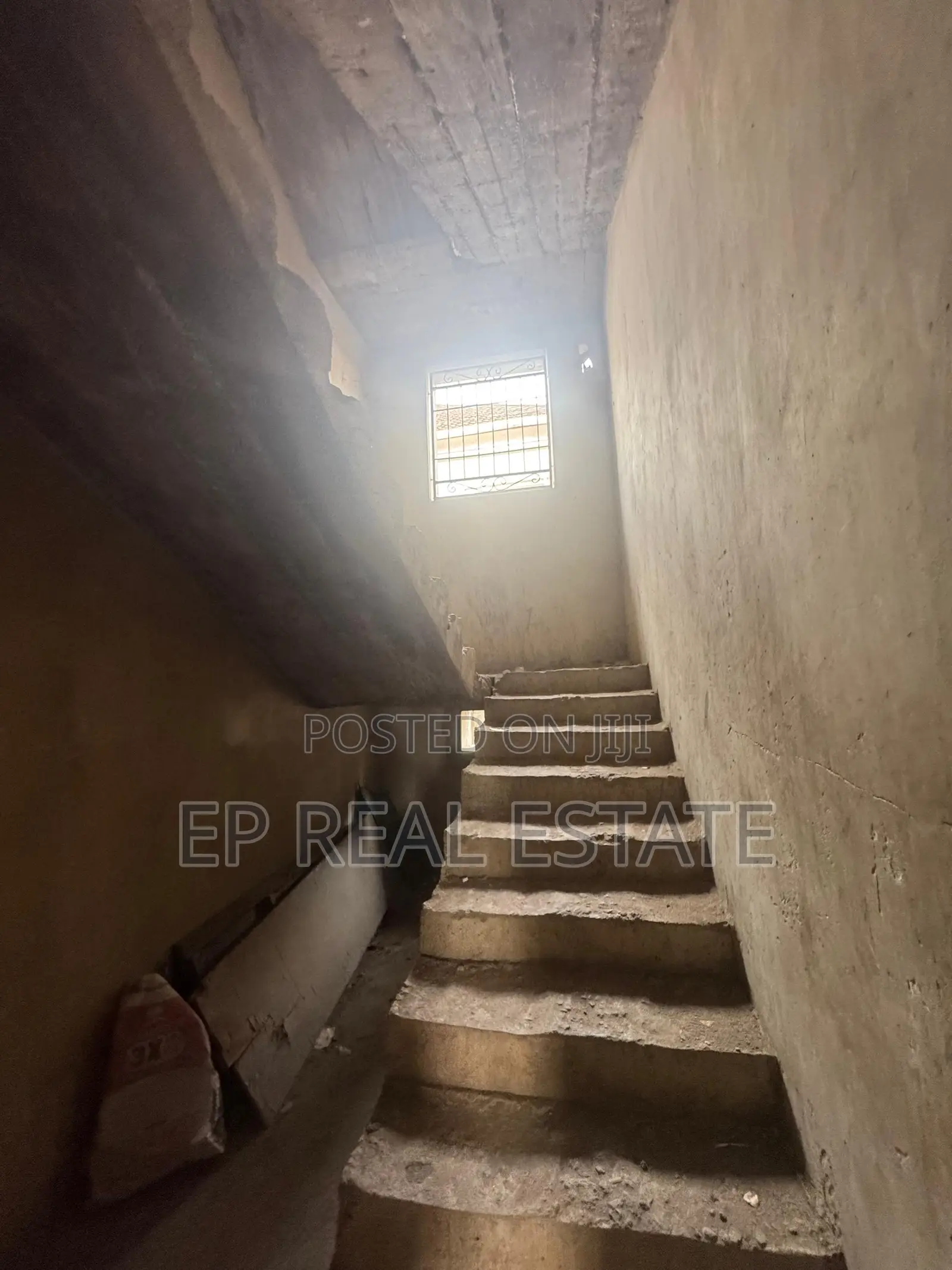 5bdrm Duplex in Gaduwa for sale in Gaduwa
