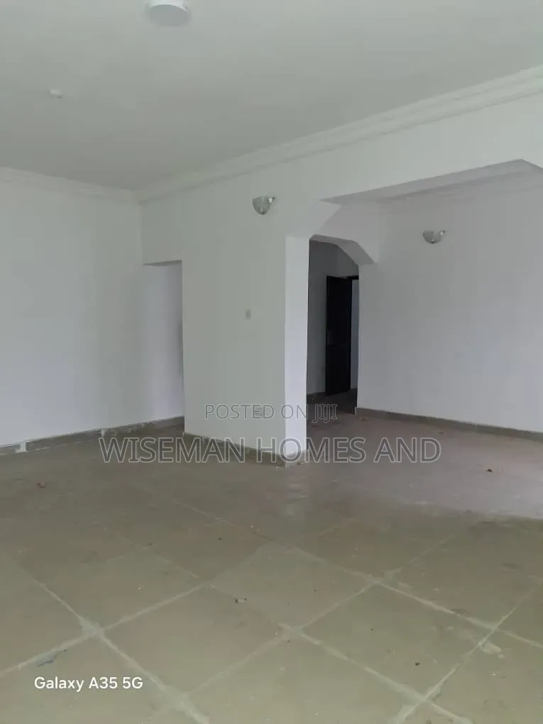 3bdrm Apartment in Fidiso Estate for rent in Sangotedo