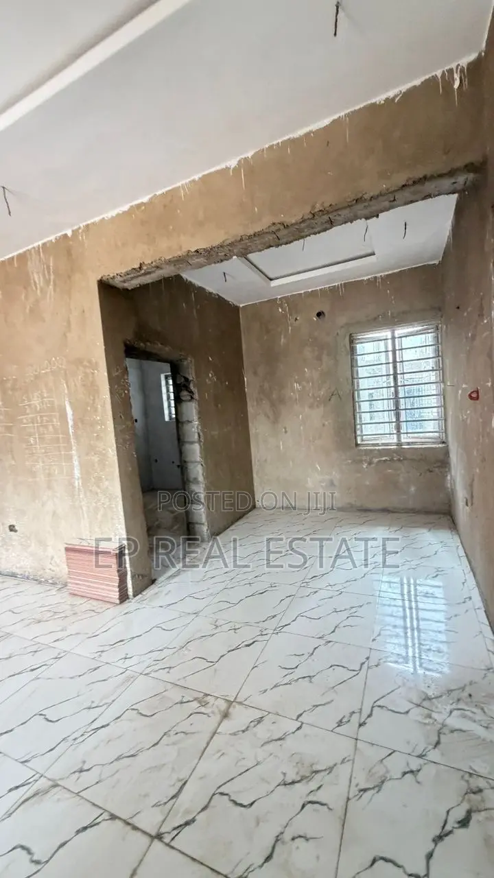 3bdrm Apartment in Lugbe District for sale in Lugbe District