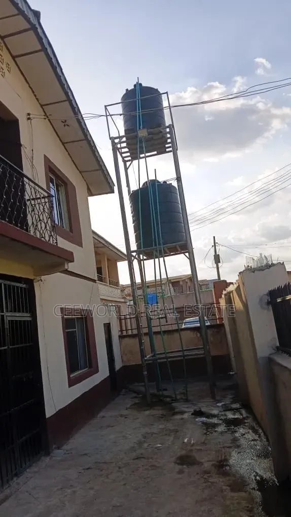 3bdrm Apartment in Elewura Challenge for rent in CHallenge / Ibadan