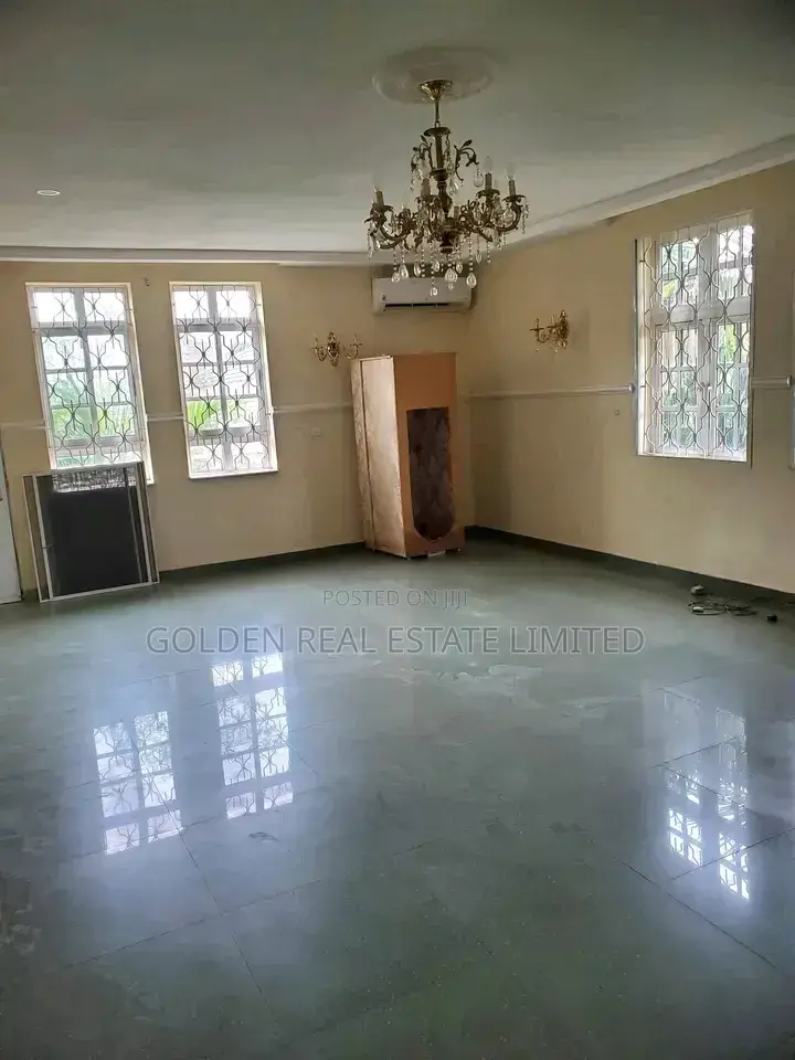 8bdrm House in Central Business District for rent in Central Business District