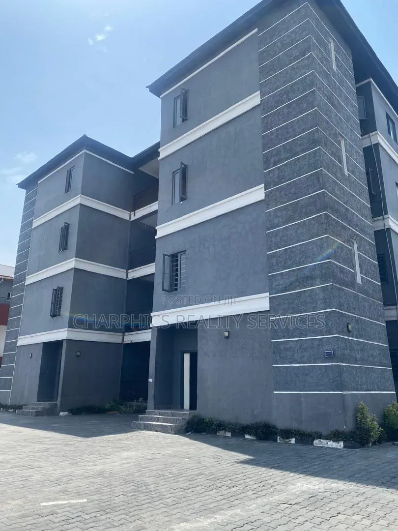 3bdrm Apartment in Lekki Phase 1 for rent in Lekki Phase 1