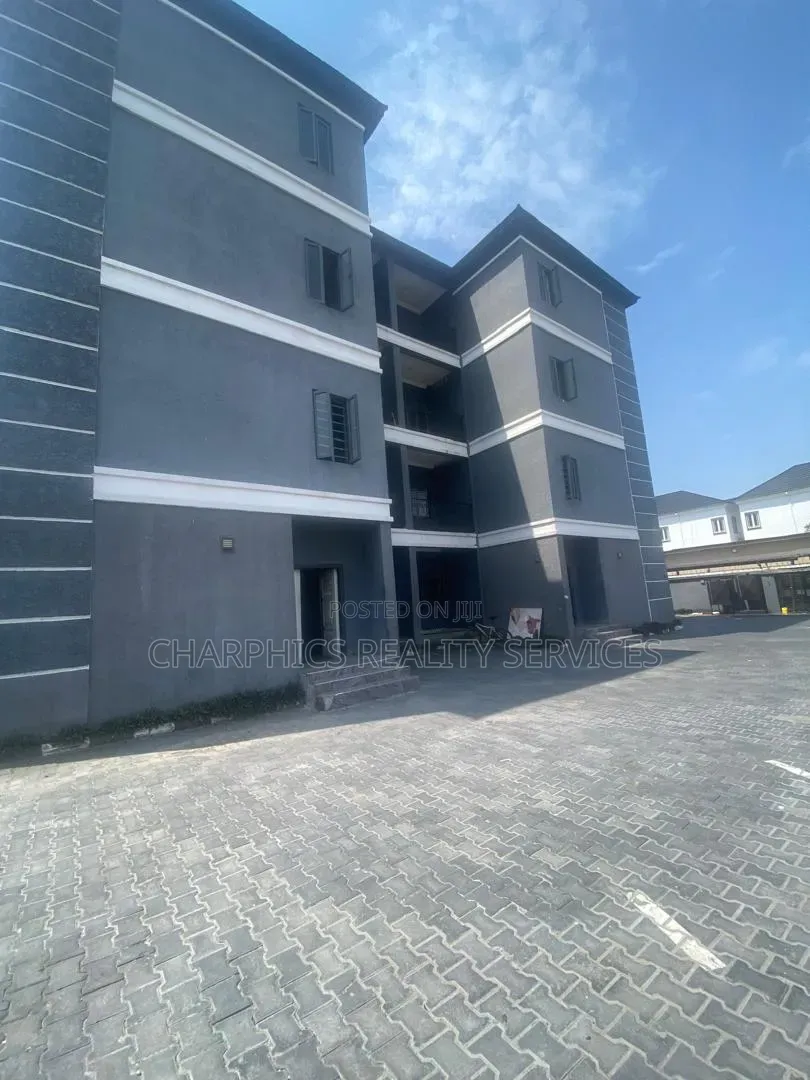 3bdrm Apartment in Lekki Phase 1 for rent in Lekki Phase 1
