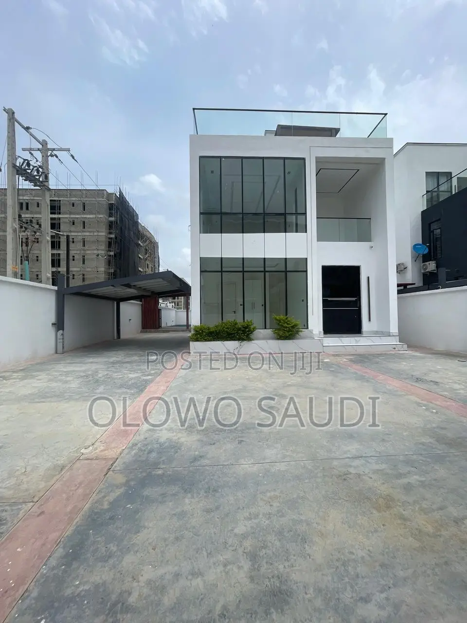 5bdrm Duplex in Lekki for sale in Lekki Phase 1