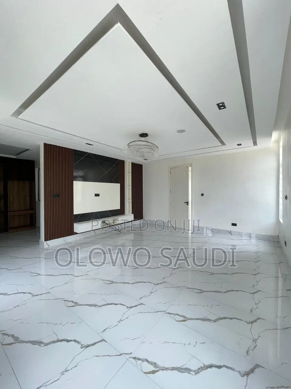 5bdrm Duplex in Lekki for sale in Lekki Phase 1