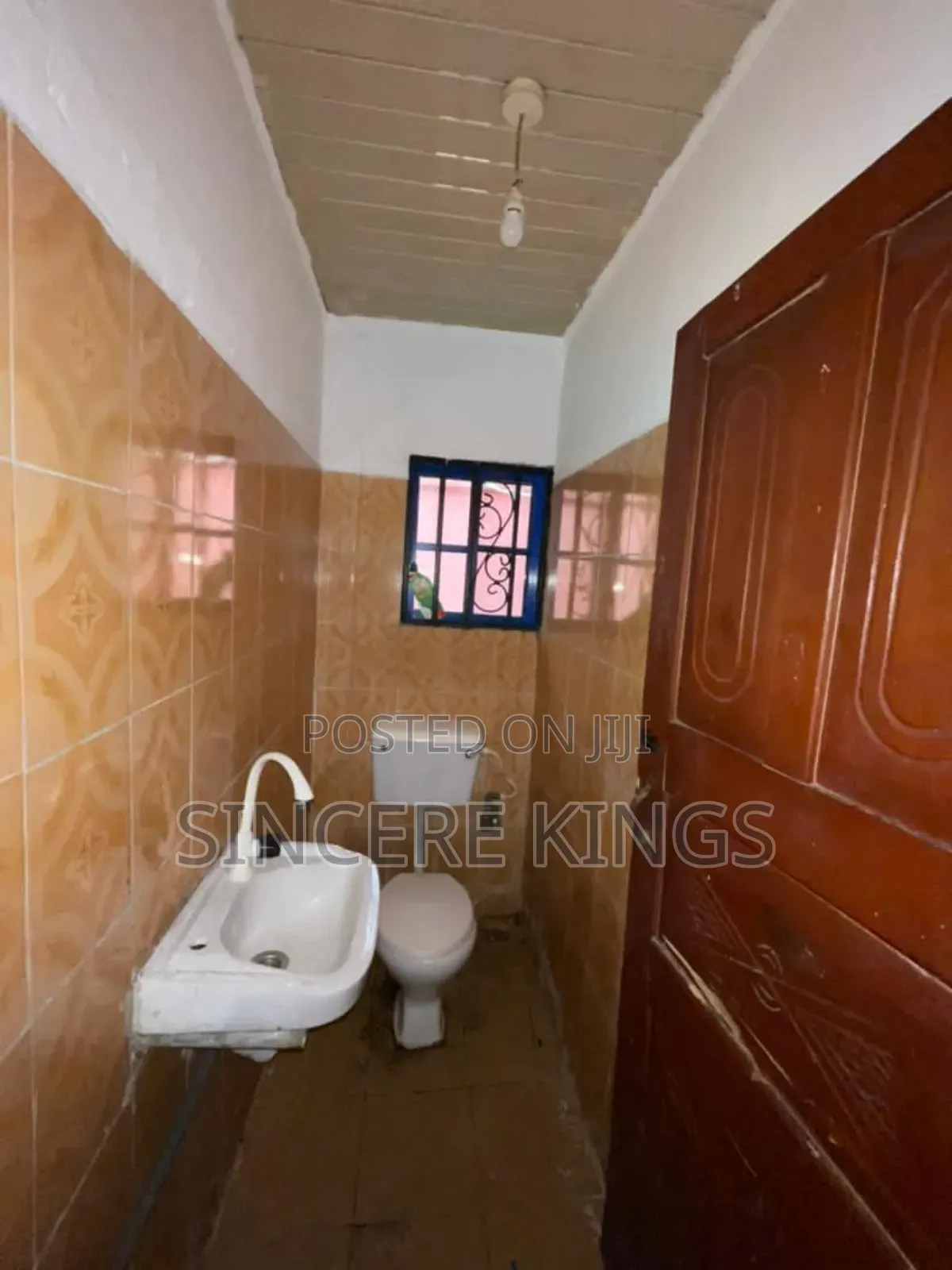 3bdrm Apartment in Osongama By Silvanus, Uyo for rent in Uyo