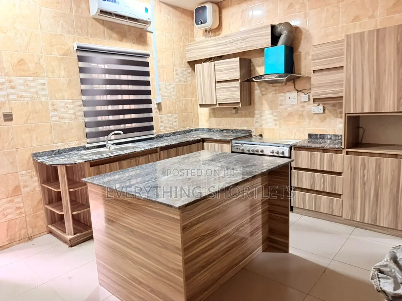 4bdrm Townhouse / Terrace in Kado for rent in Kado