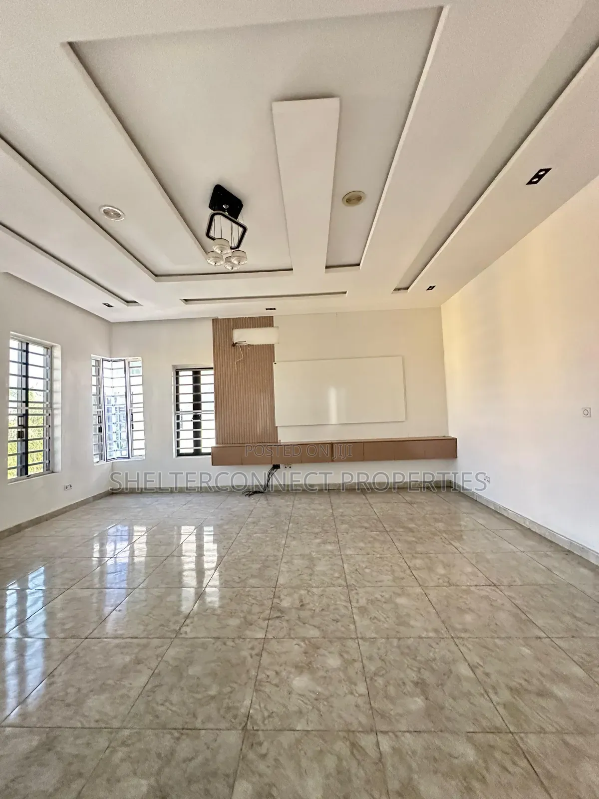 5bdrm Duplex in Osapa london for rent in Osapa london