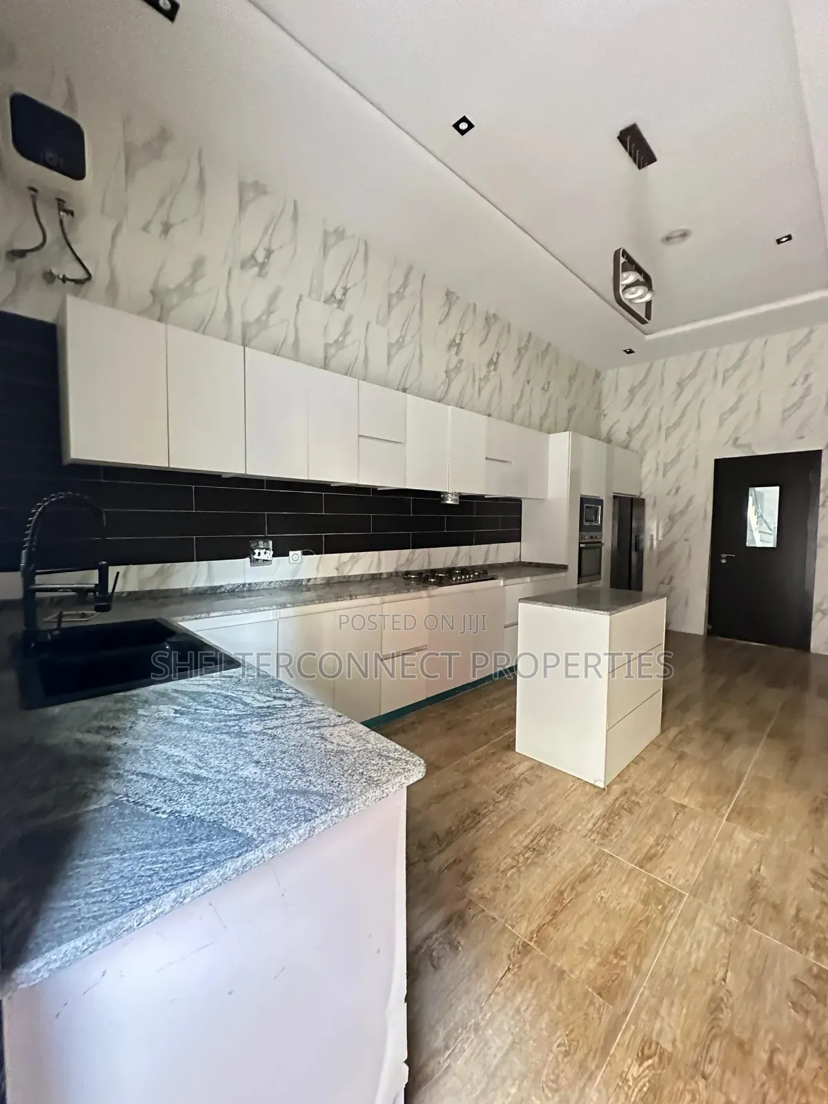 5bdrm Duplex in Osapa london for rent in Osapa london