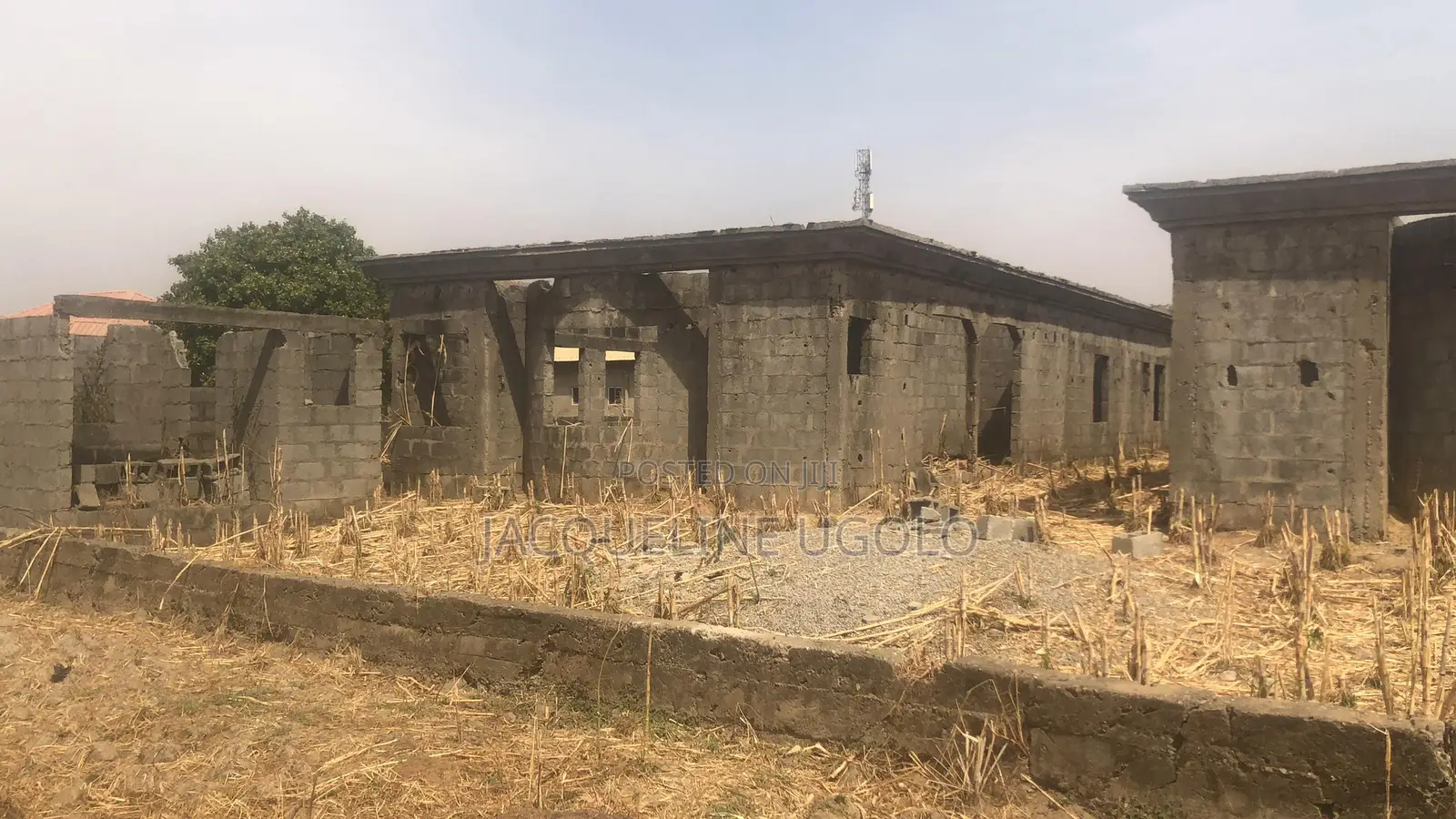 7bdrm Block of Flats in Giri for sale in Giri