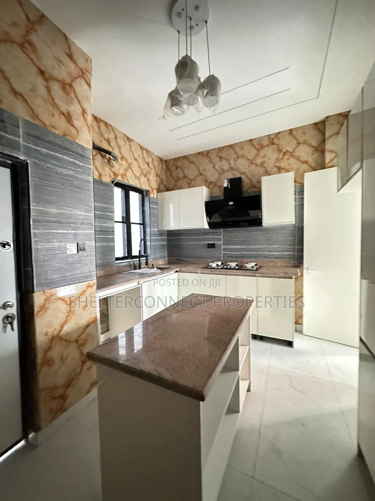 4bdrm Duplex in Osapa london for sale in Osapa london
