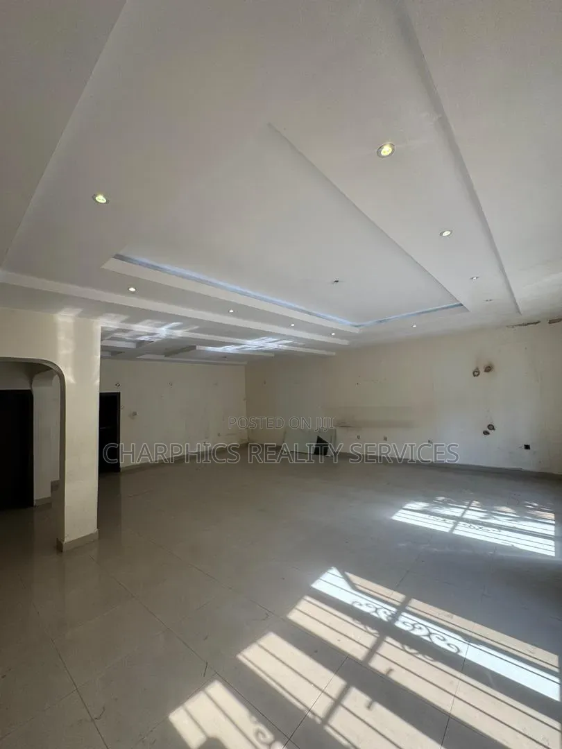 4bdrm Duplex in Lekki Phase 1 for rent in Lekki Phase 1