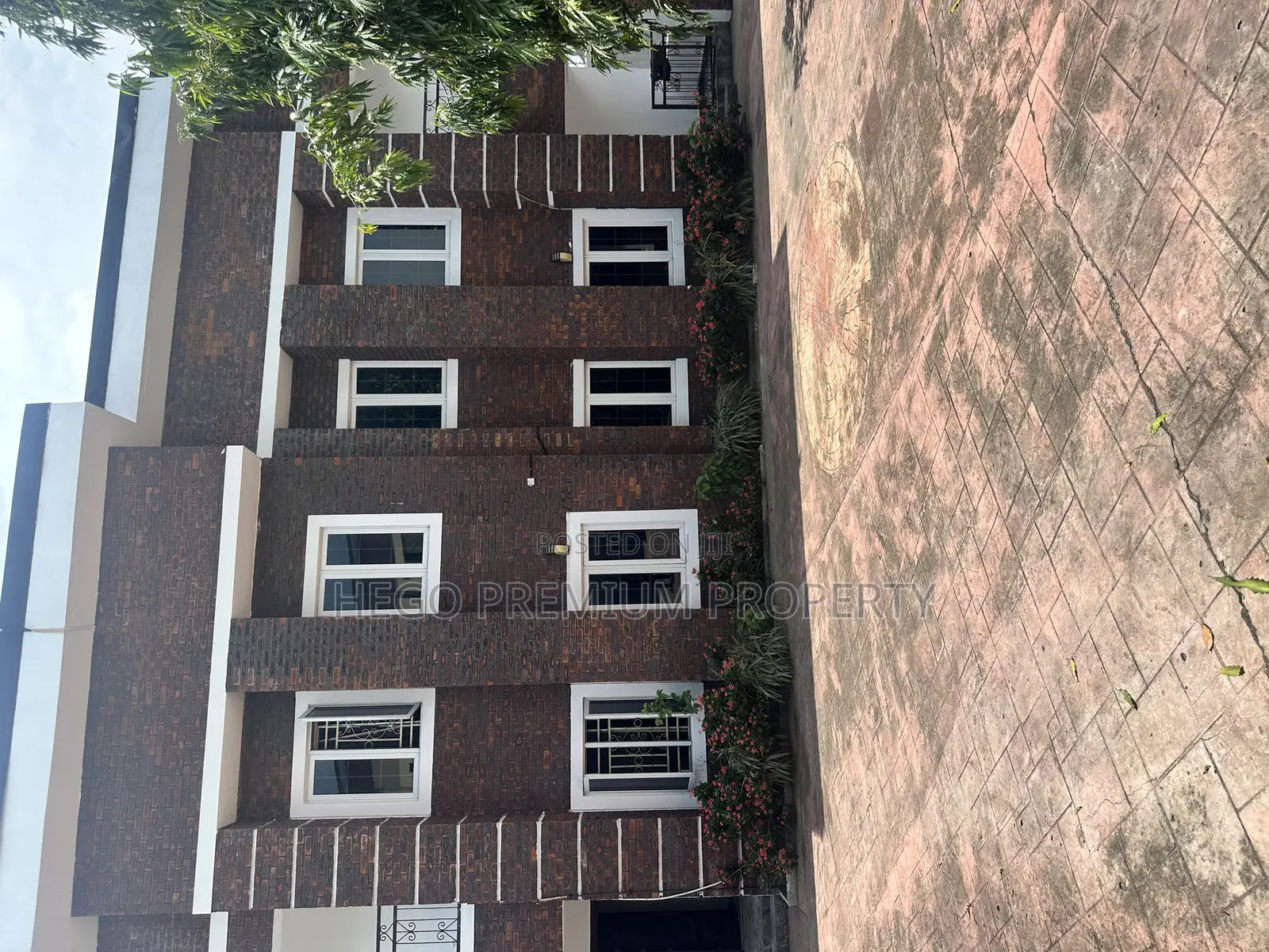 3bdrm Duplex in Forces Avenue, Old GRA for rent in Old GRA