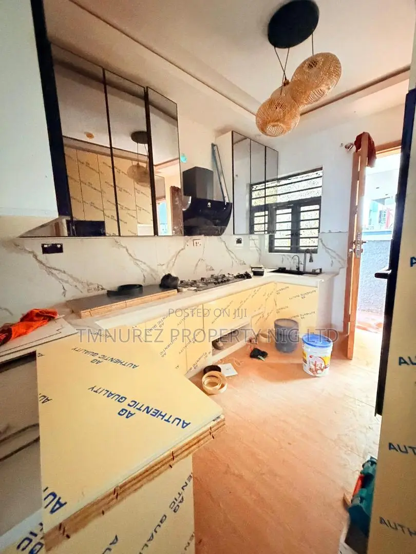 5bdrm Duplex in Ikeja for sale in Ikeja GRA