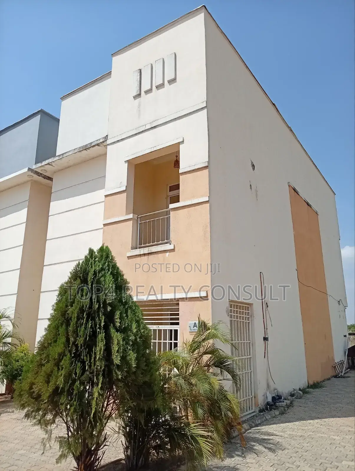 Furnished 4bdrm Duplex in Luzville Court, Kaura for rent in Kaura