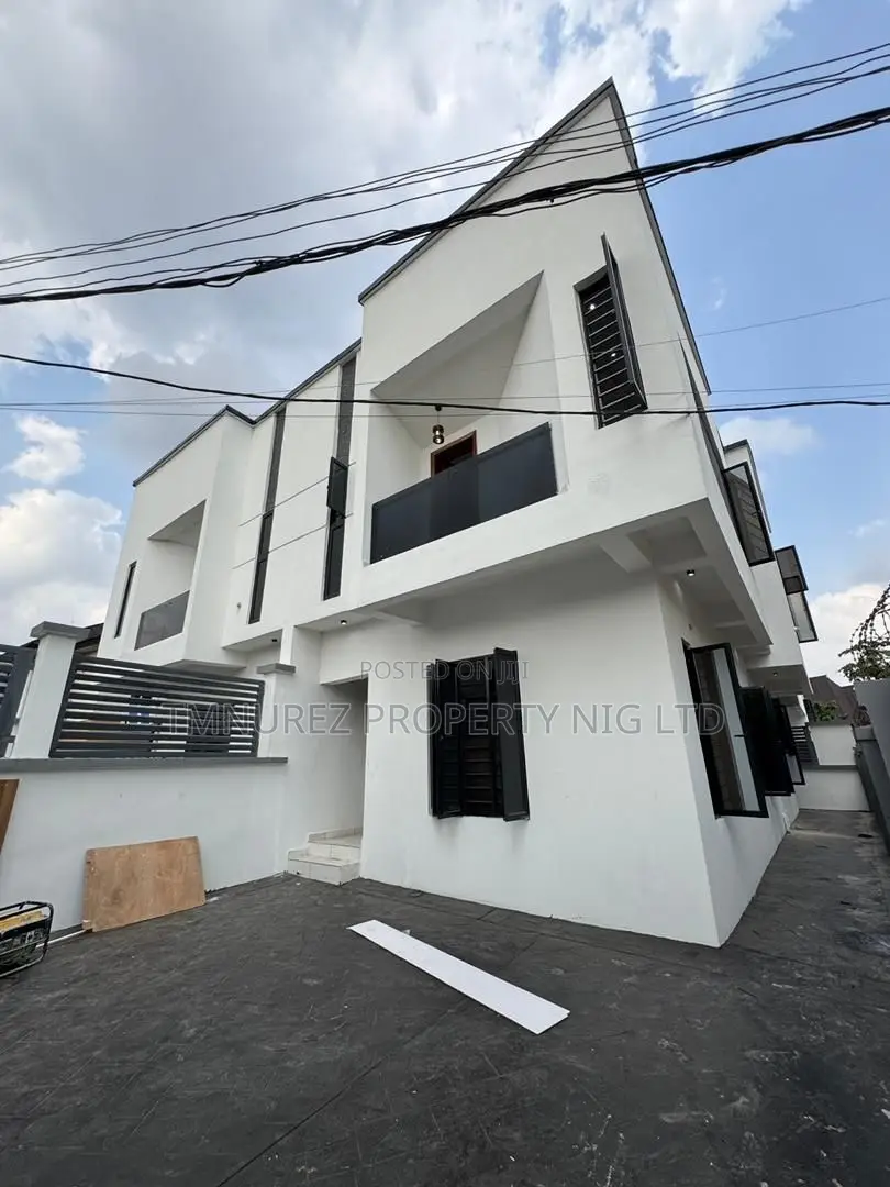 4bdrm Duplex in Gbagada for sale in Gbagada
