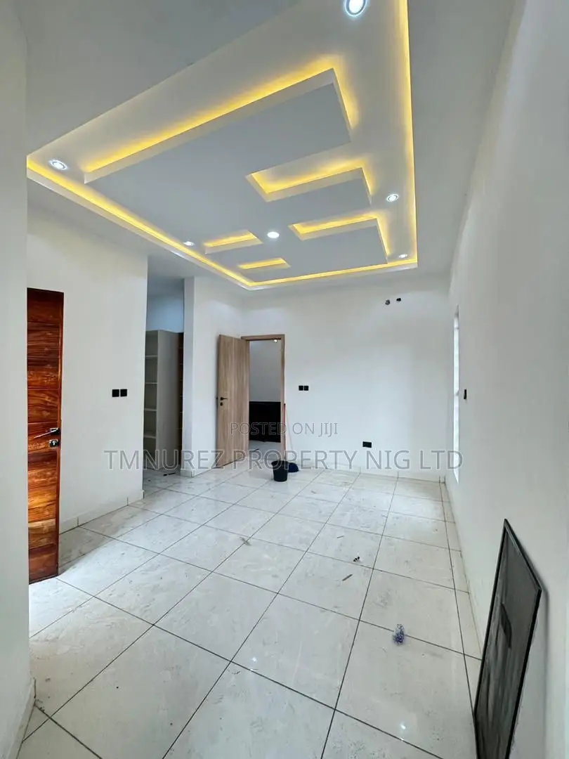 4bdrm Duplex in Gbagada for sale in Gbagada
