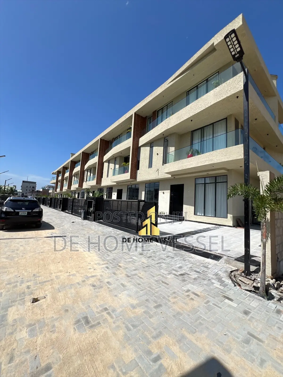 Newly Built in Lekki Phase 1