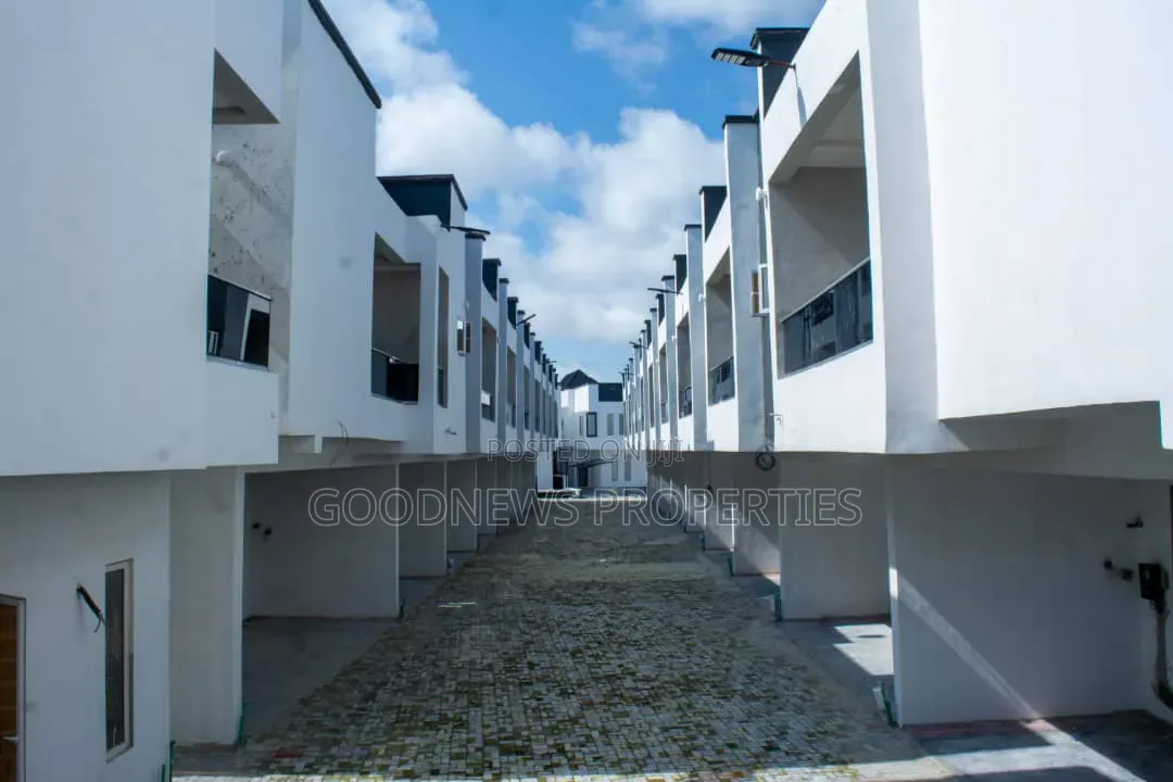 4bdrm Duplex in Curbert Court @Lekki, Ajah for sale in Ajah