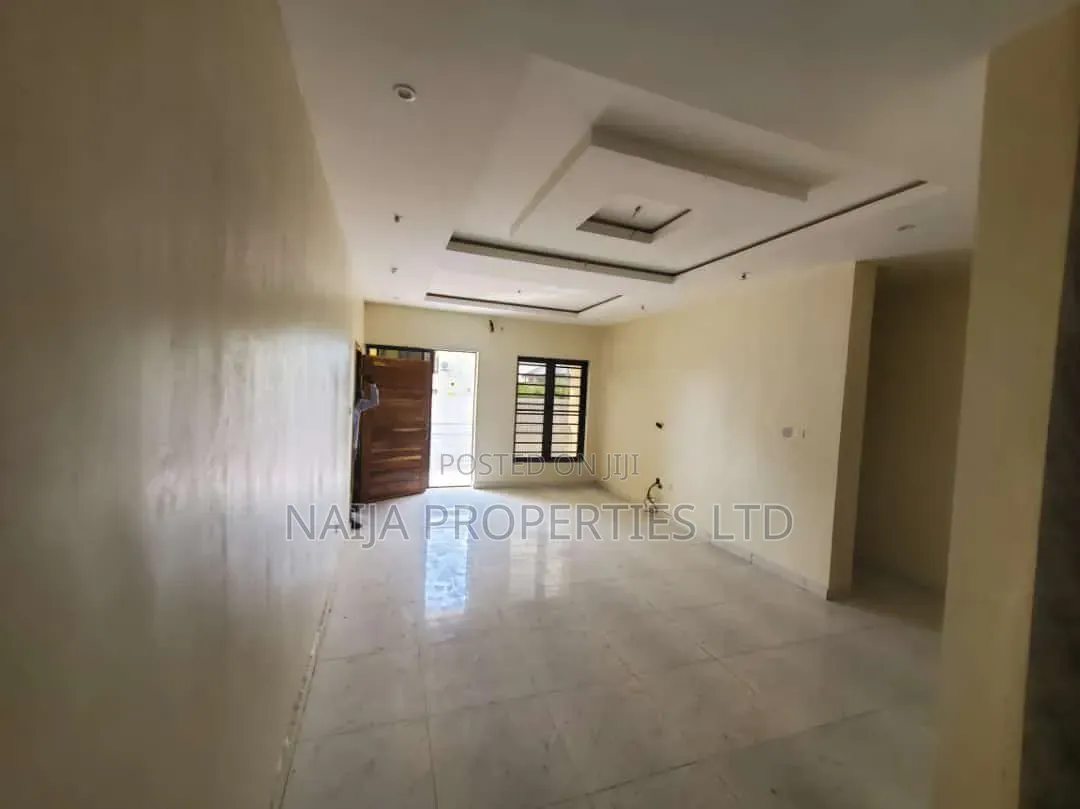 2bdrm Apartment in Ilasan-Ikate for rent in Ilasan
