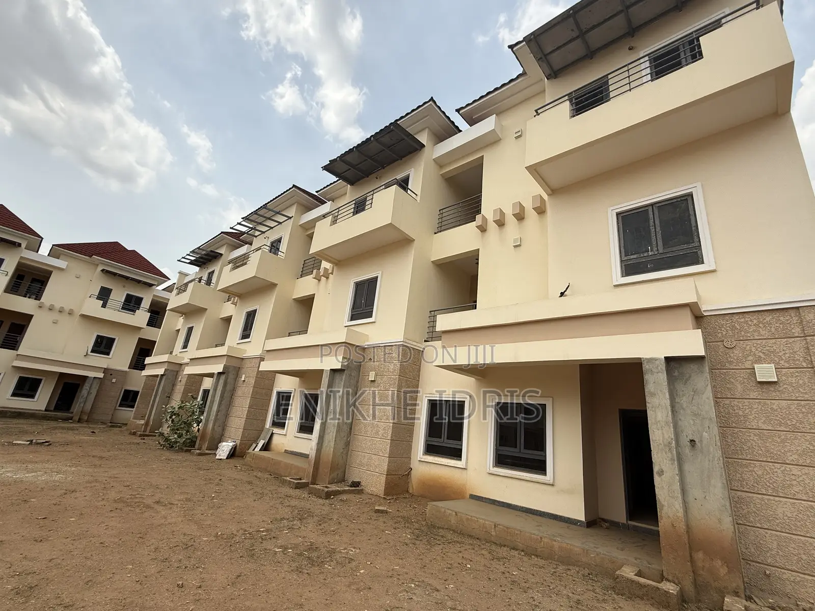 4bdrm Townhouse/Terrace in Shafa, Lugbe District for sale in Lugbe District