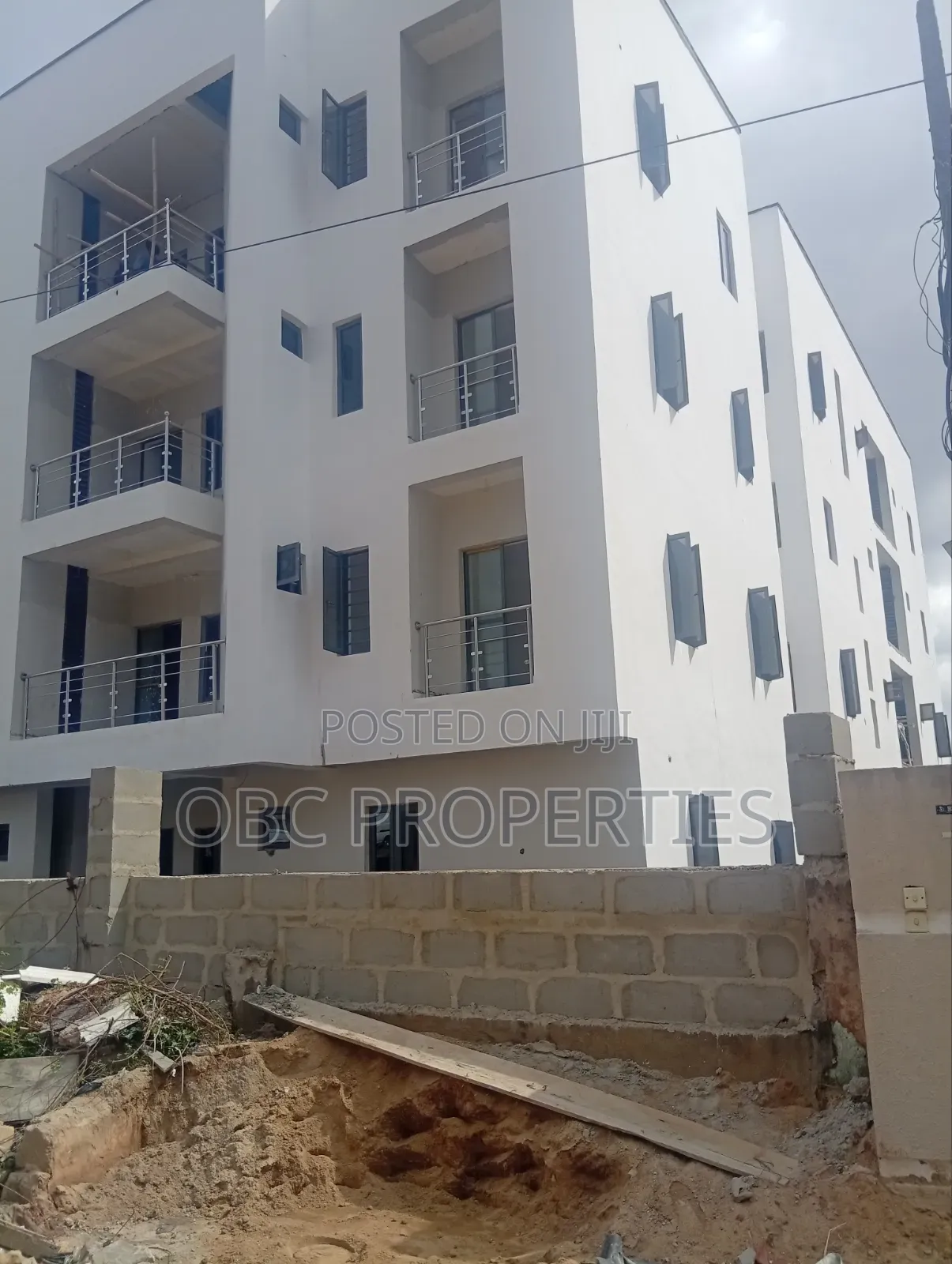 3 Bedrooms Flat With Bq in Ifako-Gbagada