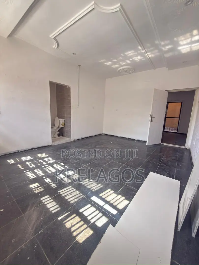 Mini Flat in Lekki Phase 1 for rent in Lekki Phase 1