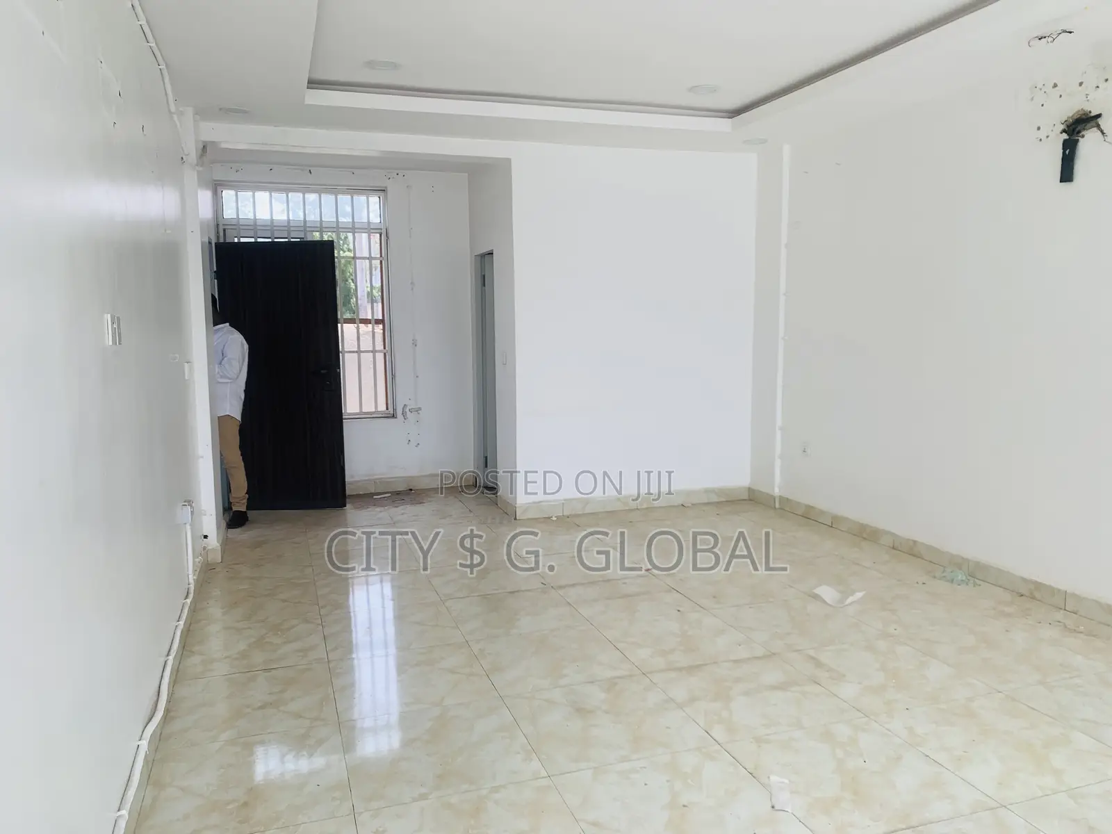 Shop Space in Wuse 2. 3rd Floor in Wuse 2