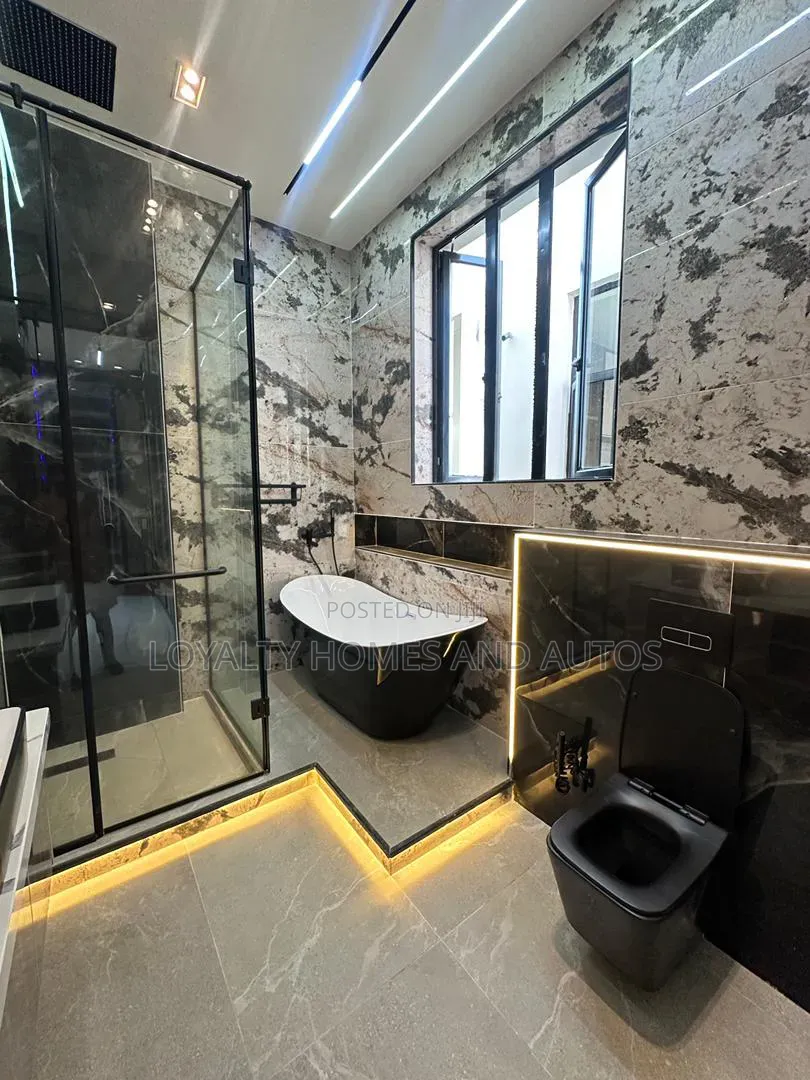 7bdrm House in GRA Phase 2 Shangisha for sale in GRA Phase 2 Shangisha