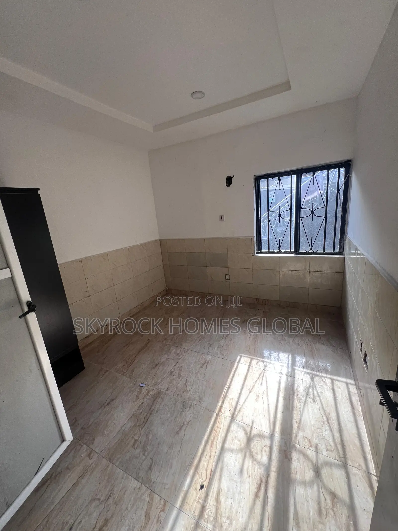 3bdrm Block of Flats in Lekki Phase 1 for rent in Lekki Phase 1