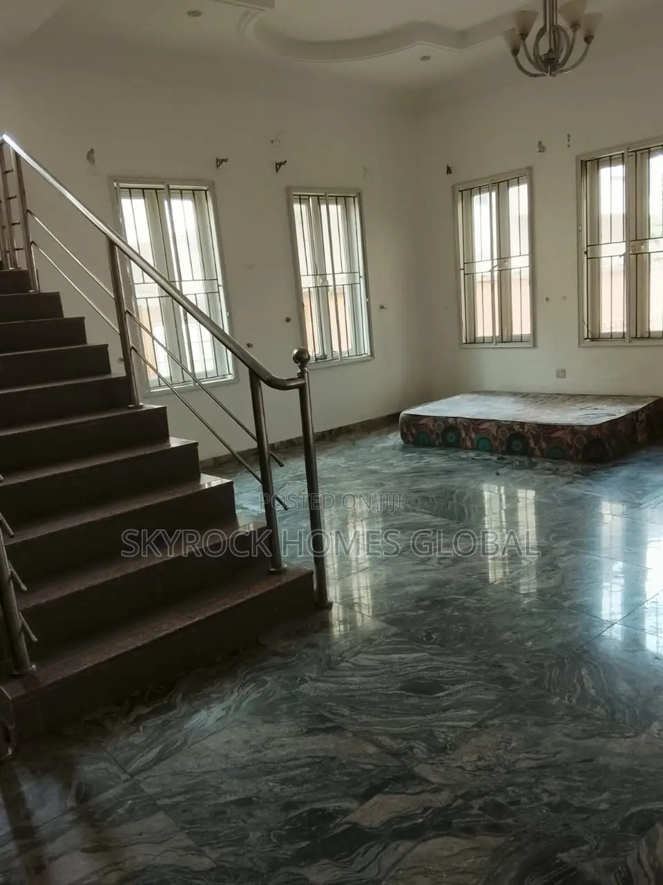 4bdrm Duplex in Ikota for rent in Ikota