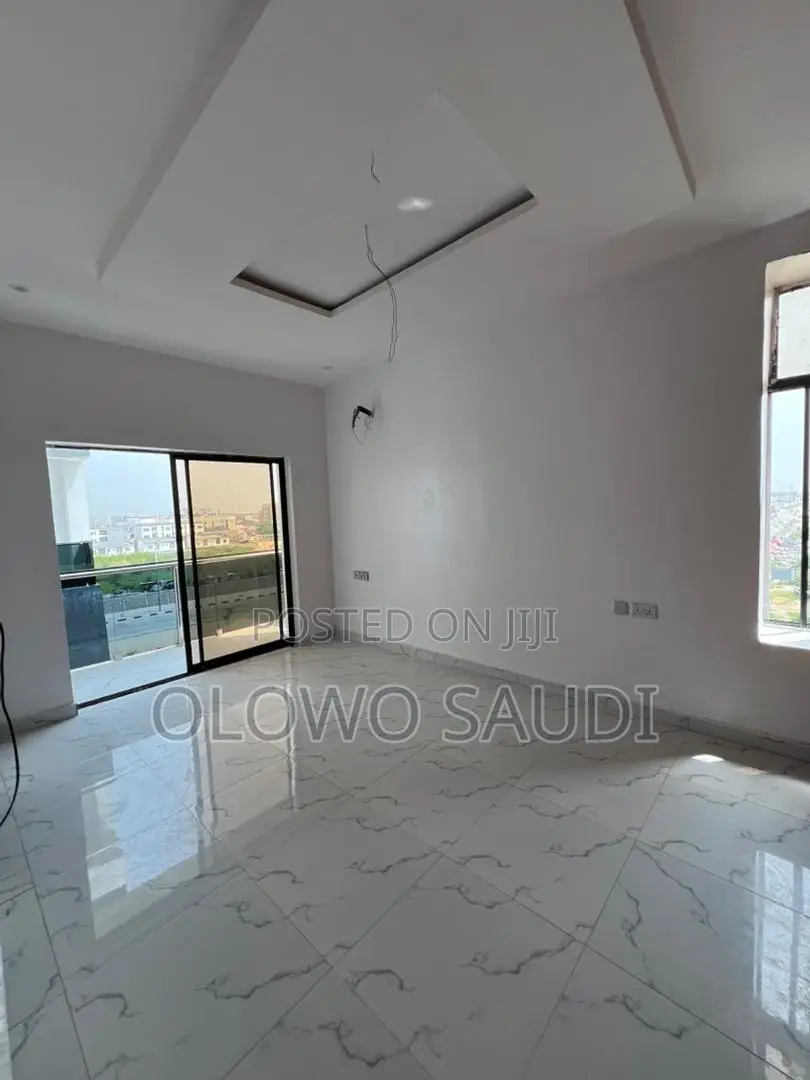 2bdrm Maisonette in Ikate for rent in Ikate-Elegushi
