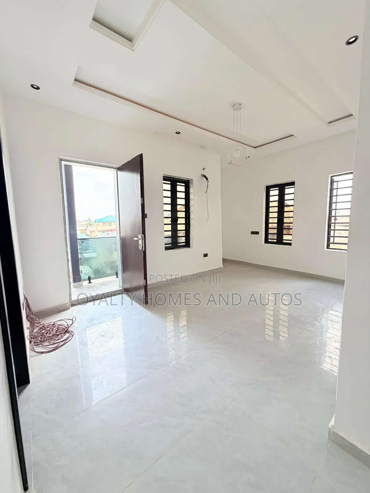 5bdrm Duplex in Airport Road / Ikeja for sale in Airport Road / Ikeja