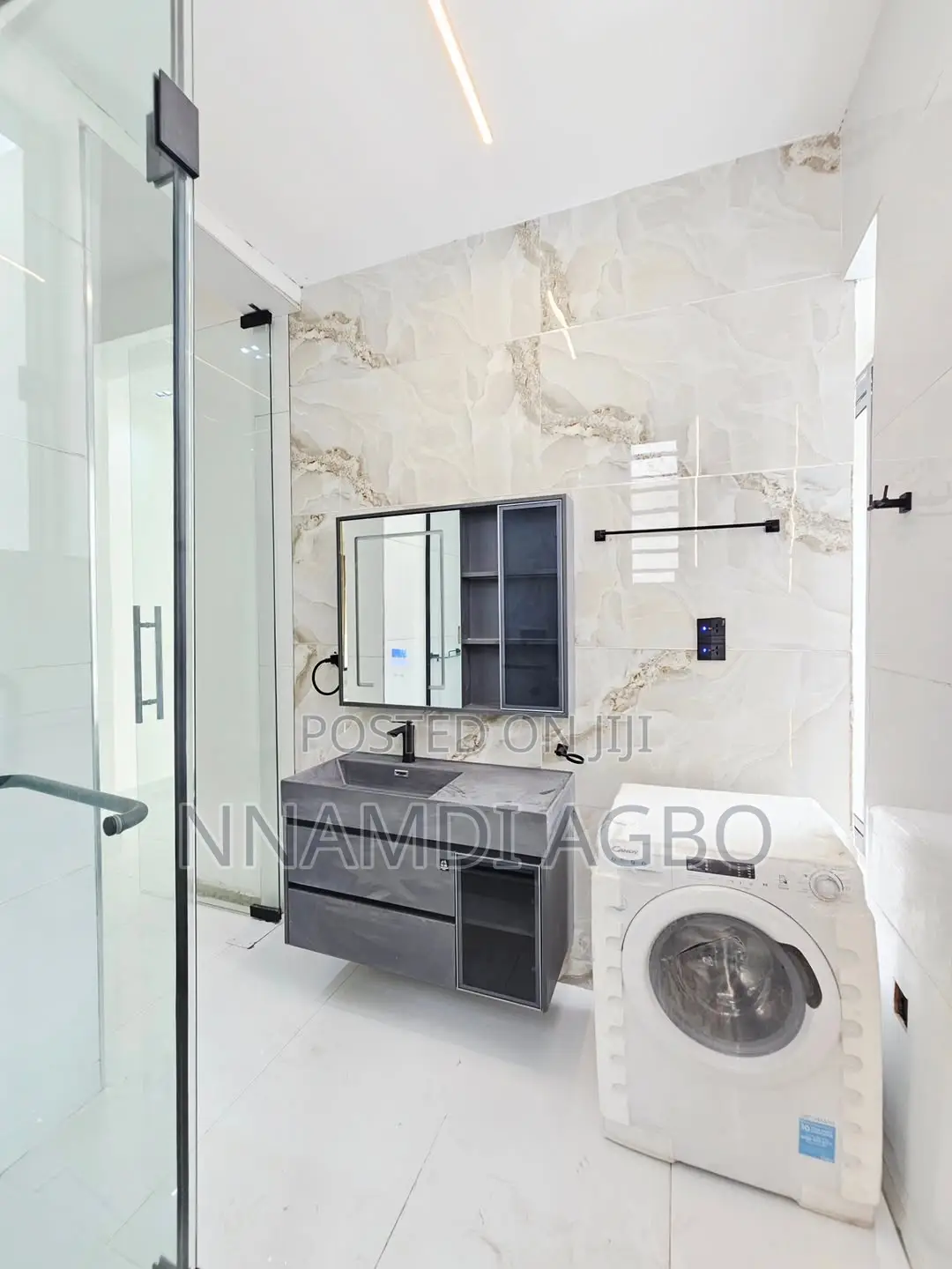 5bdrm Duplex in Lekki Phase 1 for sale in Lekki Phase 1