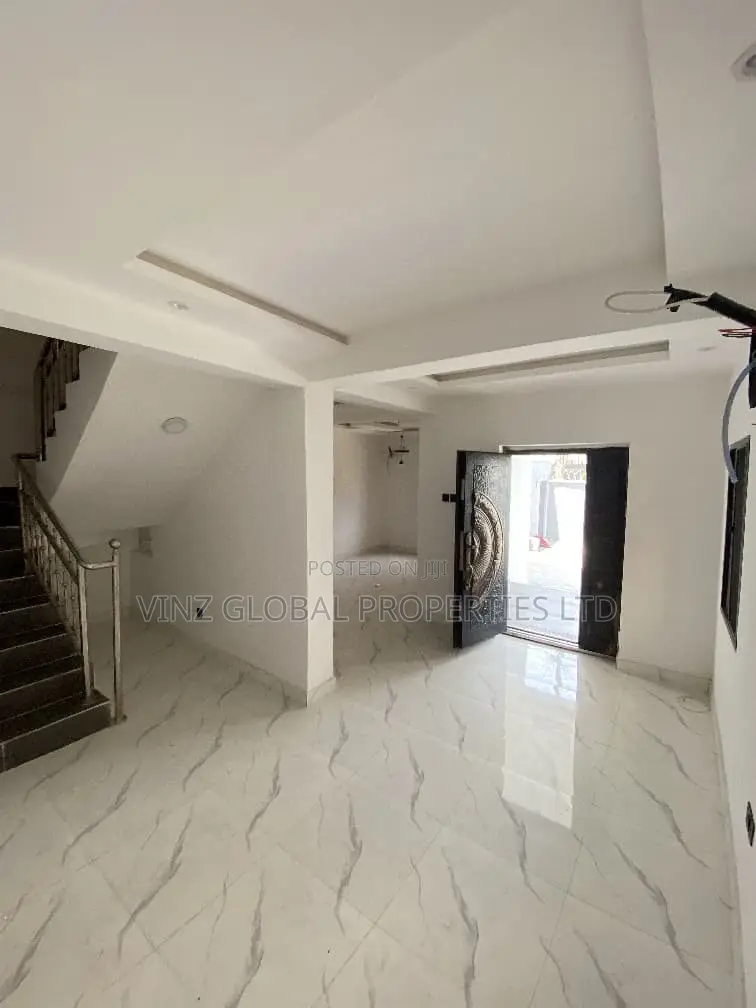 4bdrm Duplex in Lekki for rent in Lekki