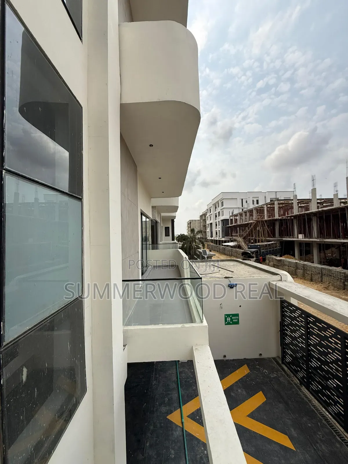 2bdrm Apartment in Brum Heights 7, Lekki Phase 1 for sale in Lekki Phase 1