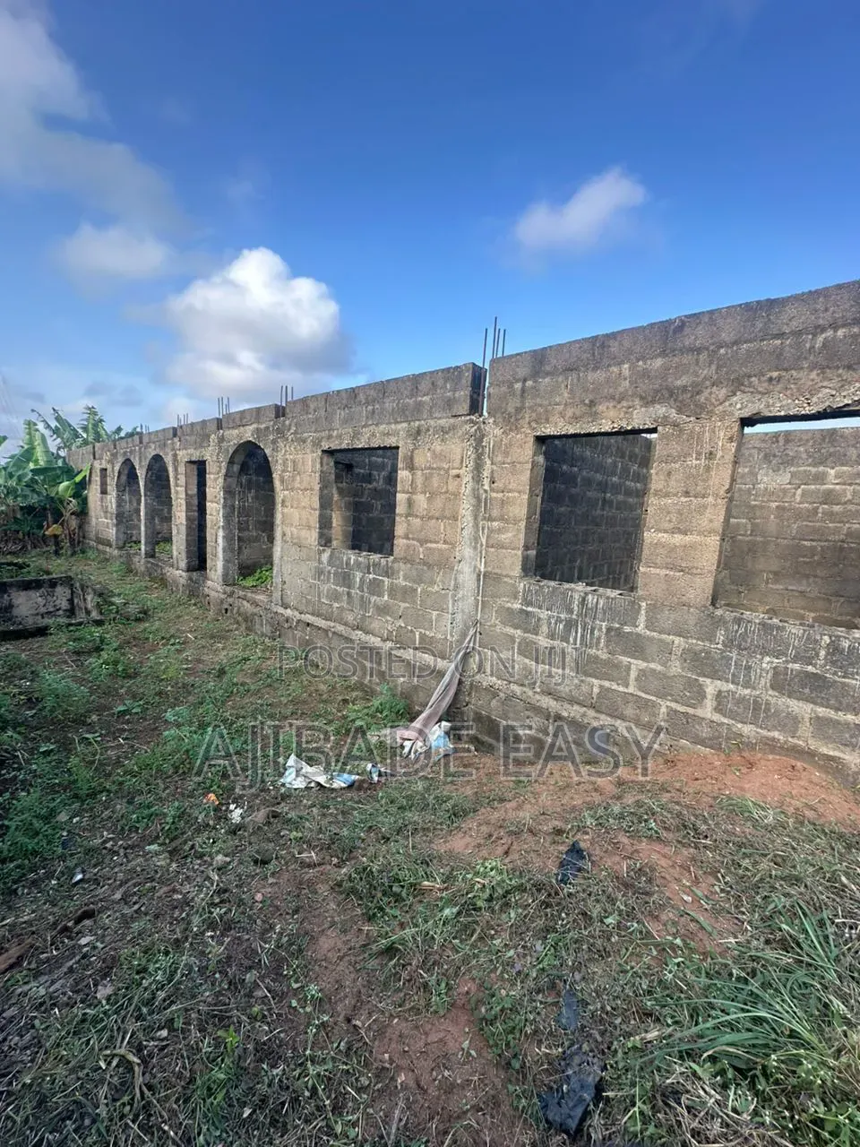6bdrm Bungalow in Ipaja / Ipaja for sale in Ipaja / Ipaja