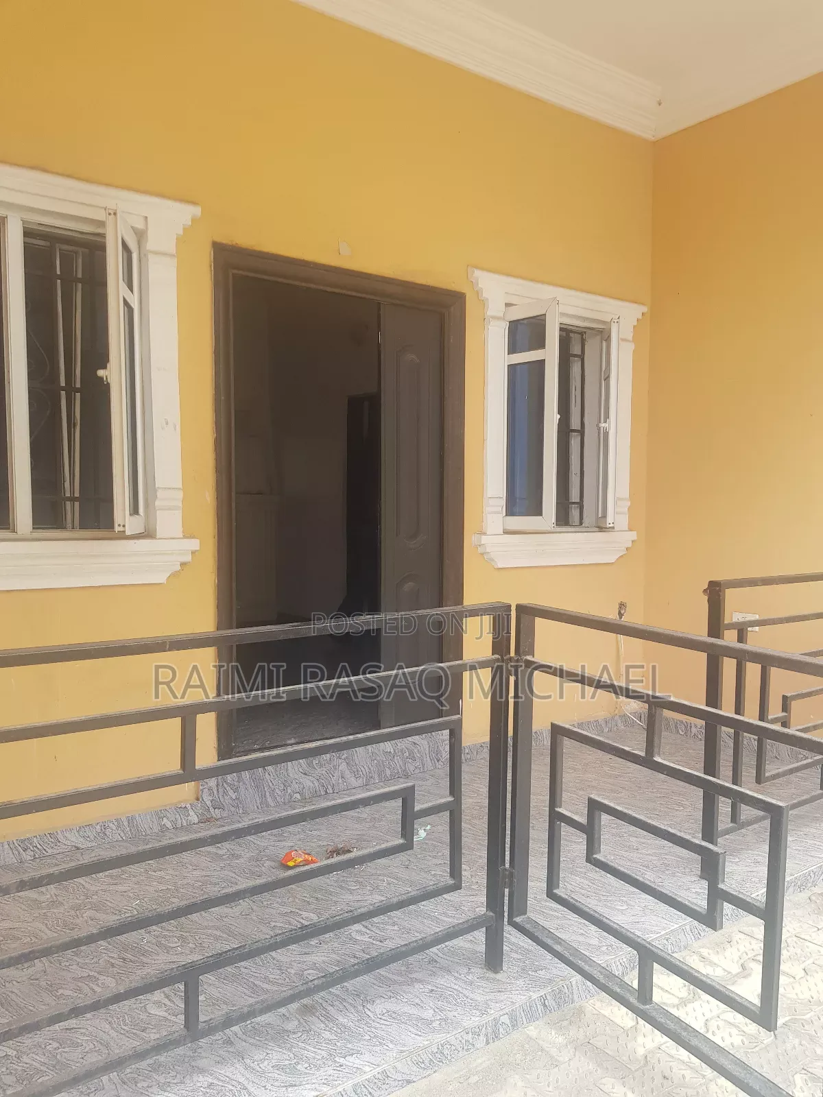 Furnished 3bdrm Apartment in Dominion School, Awoyaya for rent in Awoyaya