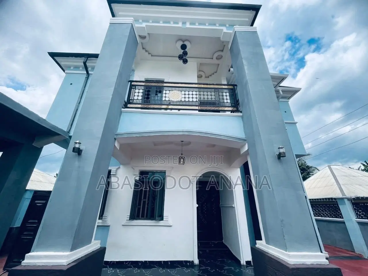 4bdrm Duplex in Stadium Road, Uyo for sale in Uyo