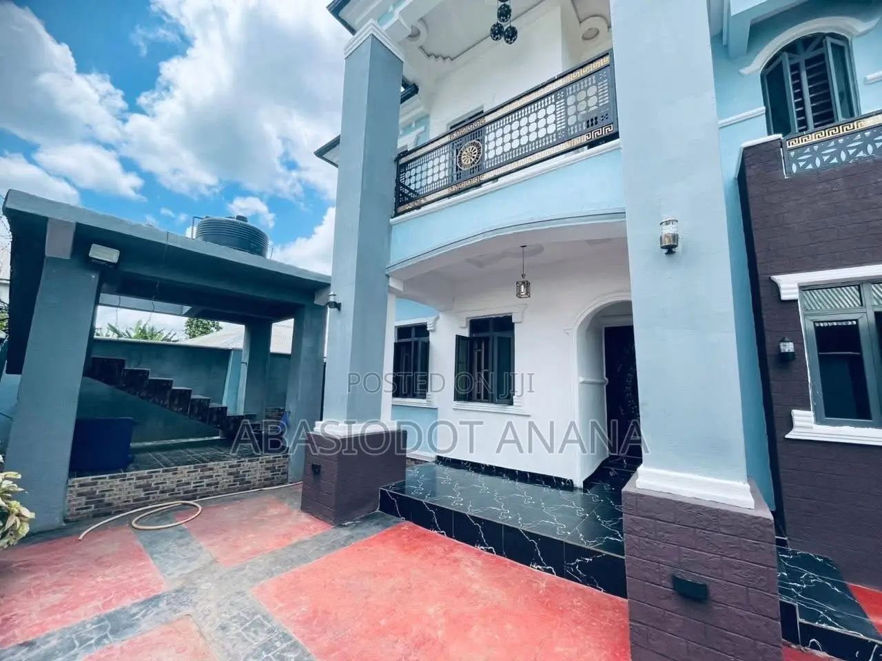 4bdrm Duplex in Stadium Road, Uyo for sale in Uyo