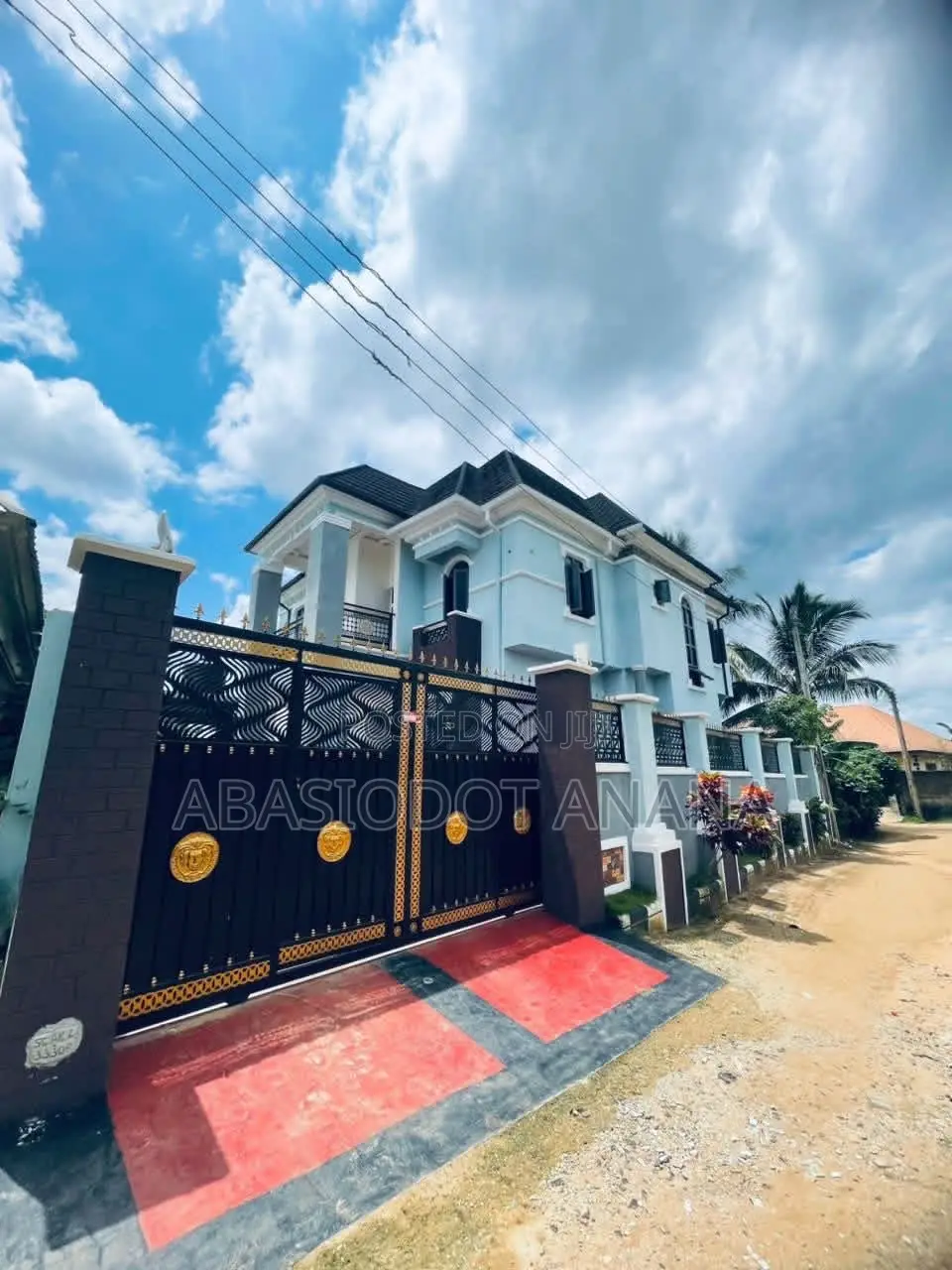4bdrm Duplex in Stadium Road, Uyo for sale in Uyo