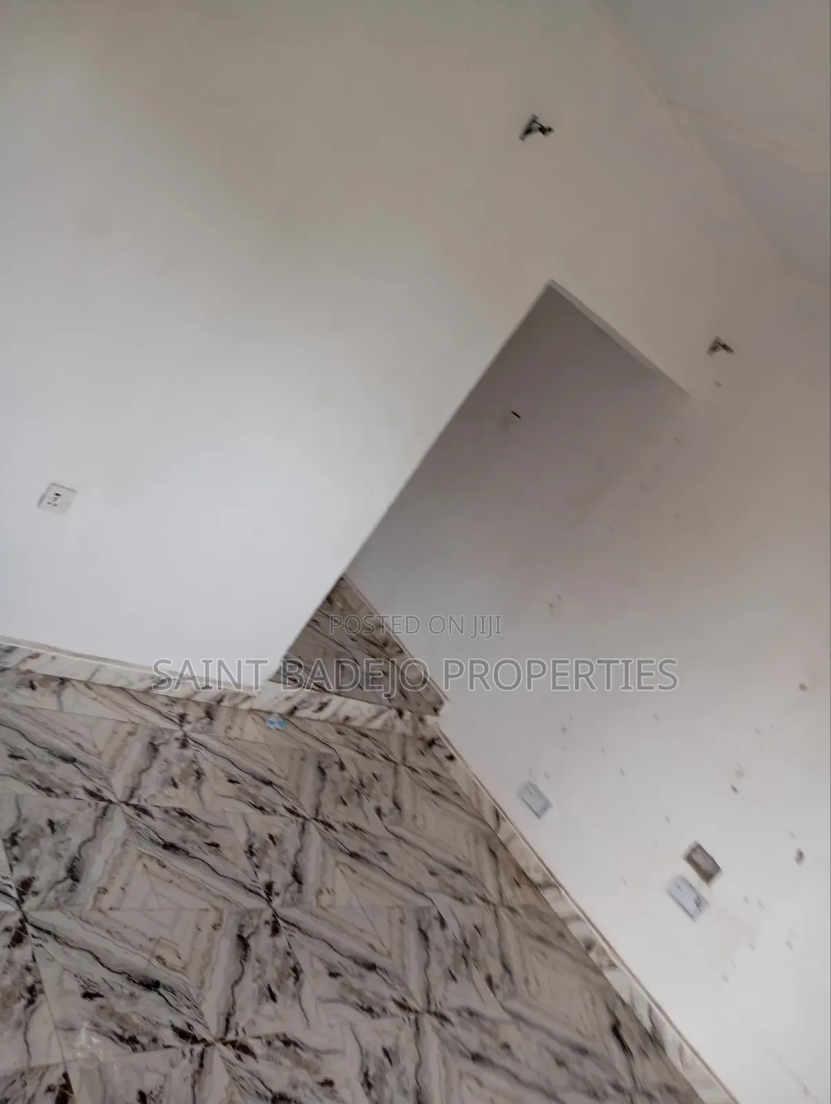 1bdrm Block of Flats in Blue Roof Cpi, Gberigbe for rent in Gberigbe